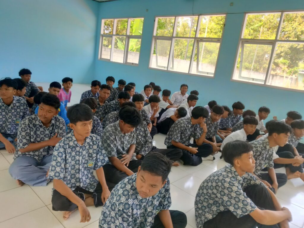 img 20250806 wa01468667625749244187705
