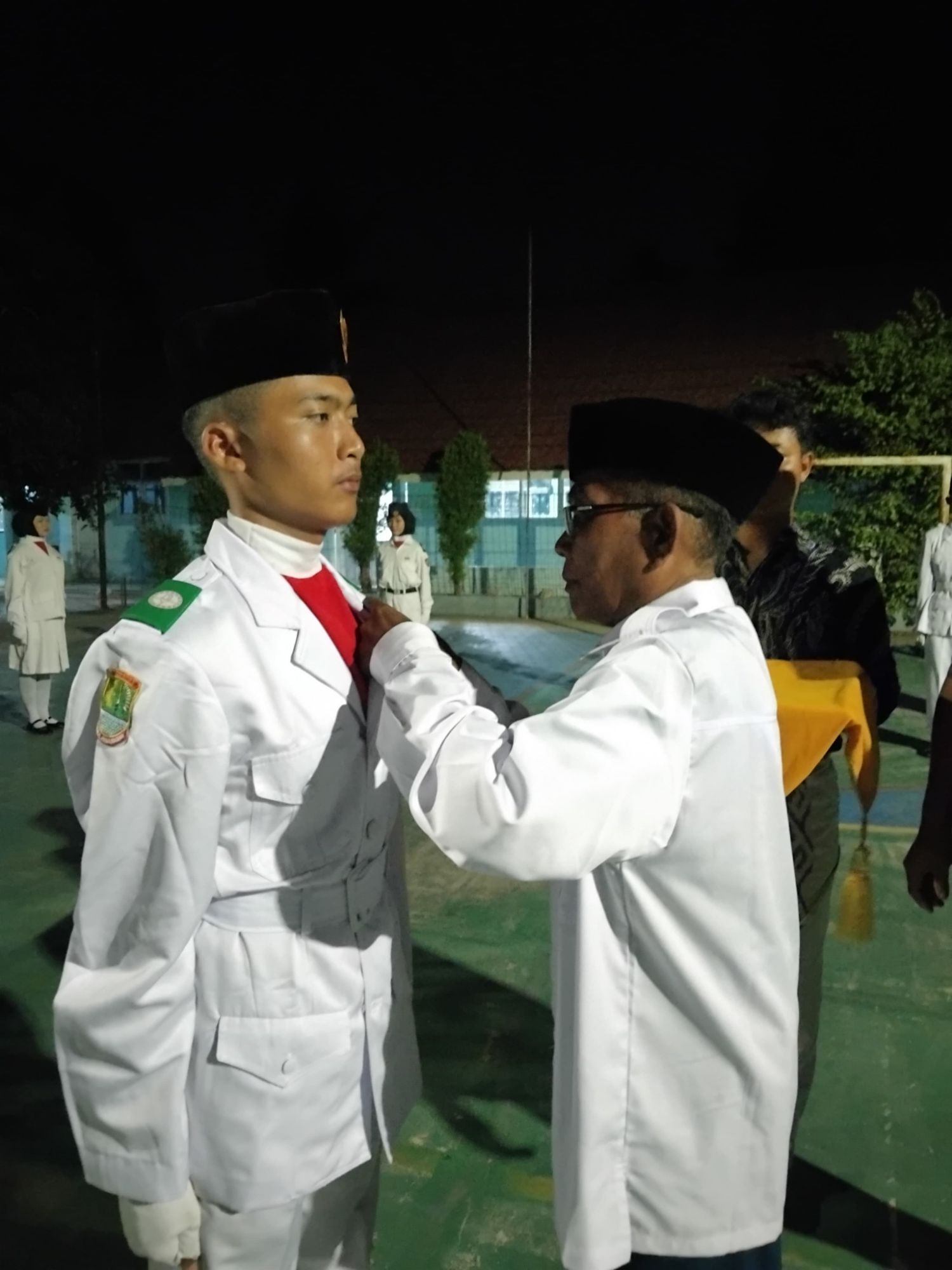 Pengukuhan Pasukan Calon Pengibar Bendera MAS Al-Kautsar, Dipimpin Langsung Ketua Yayasan Al-Kautsar Cilamaya Kulon, Karawang